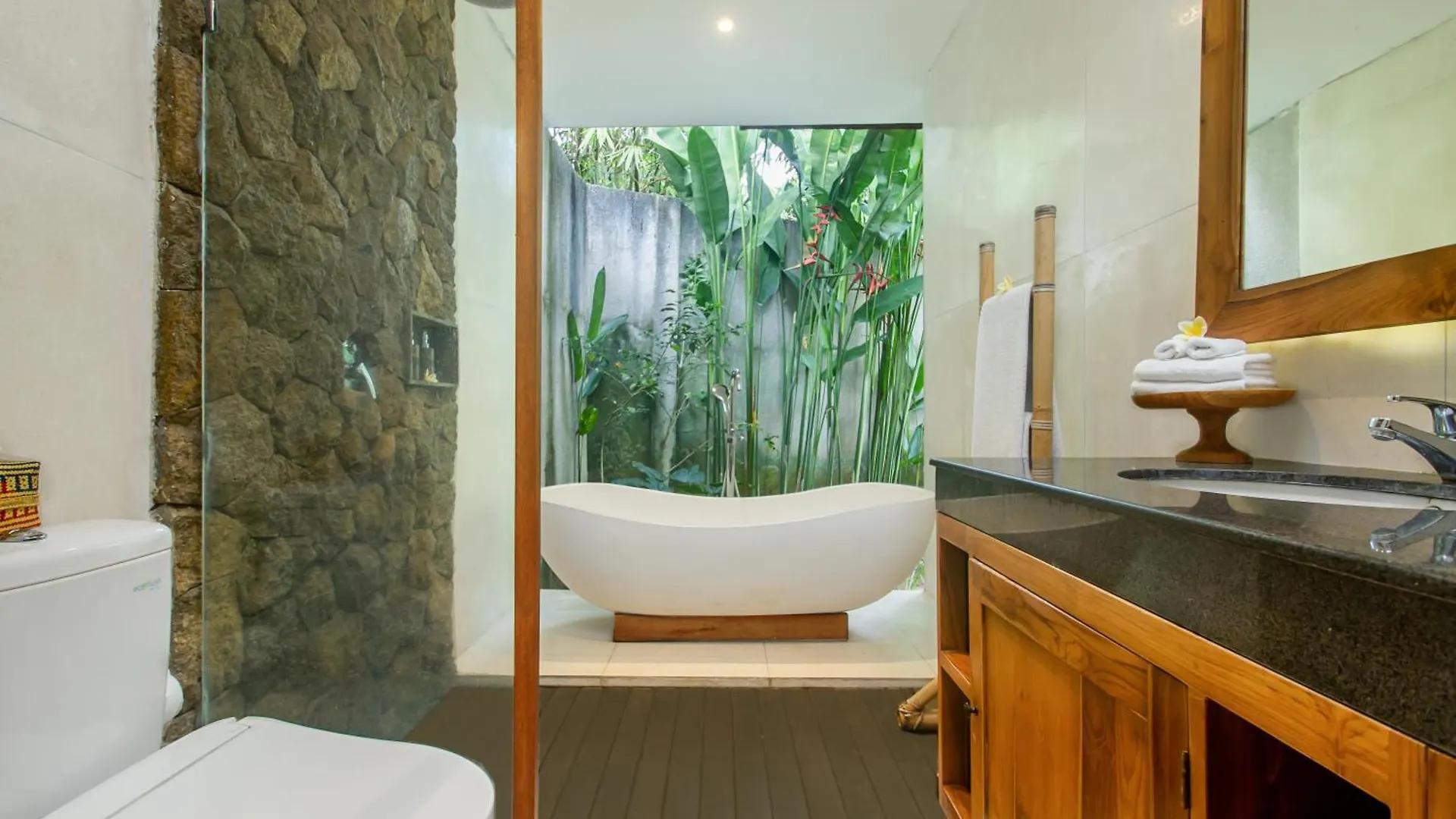 De Metra Villa Ubud By Pramana Villas Indonesia